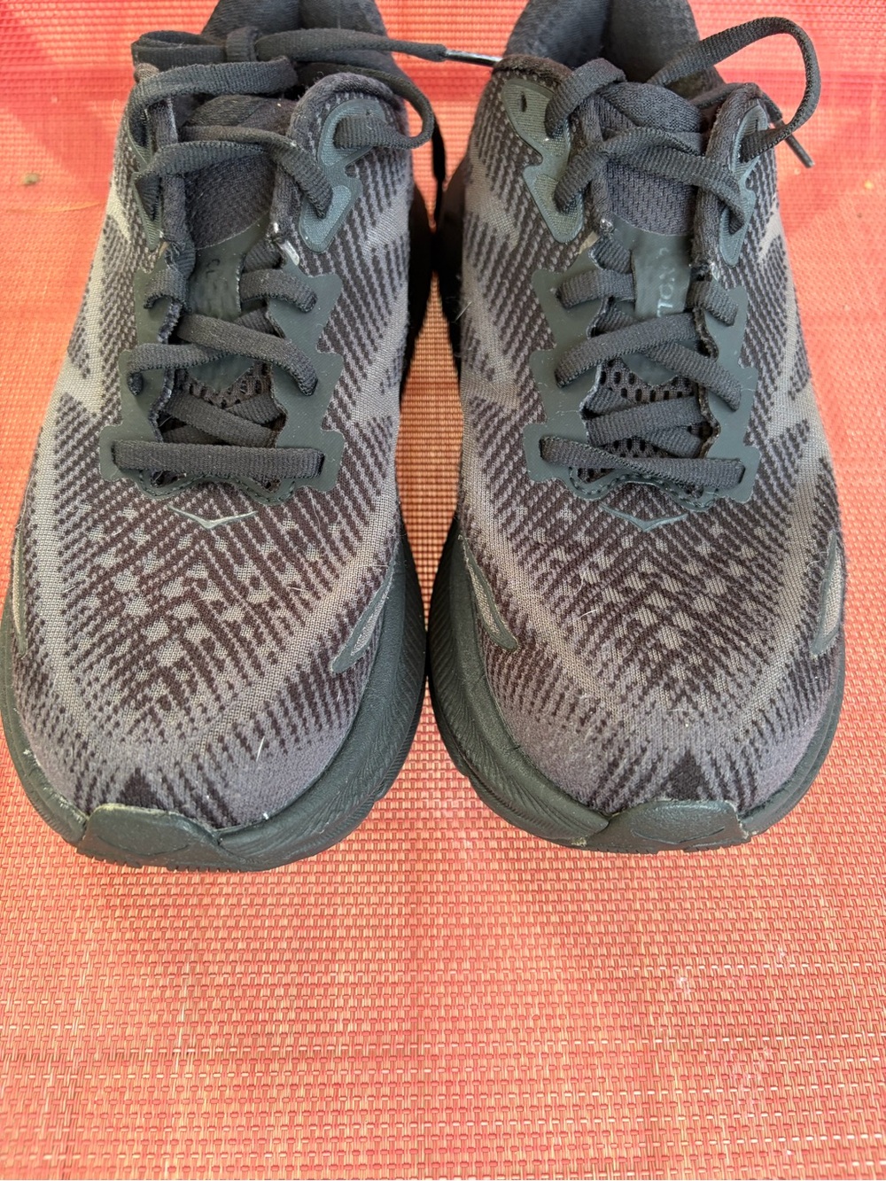 Hoka Clifton 9 women’s size 5.5 B Black Athletic Running Shoes - All-Black - Picture 4 of 11